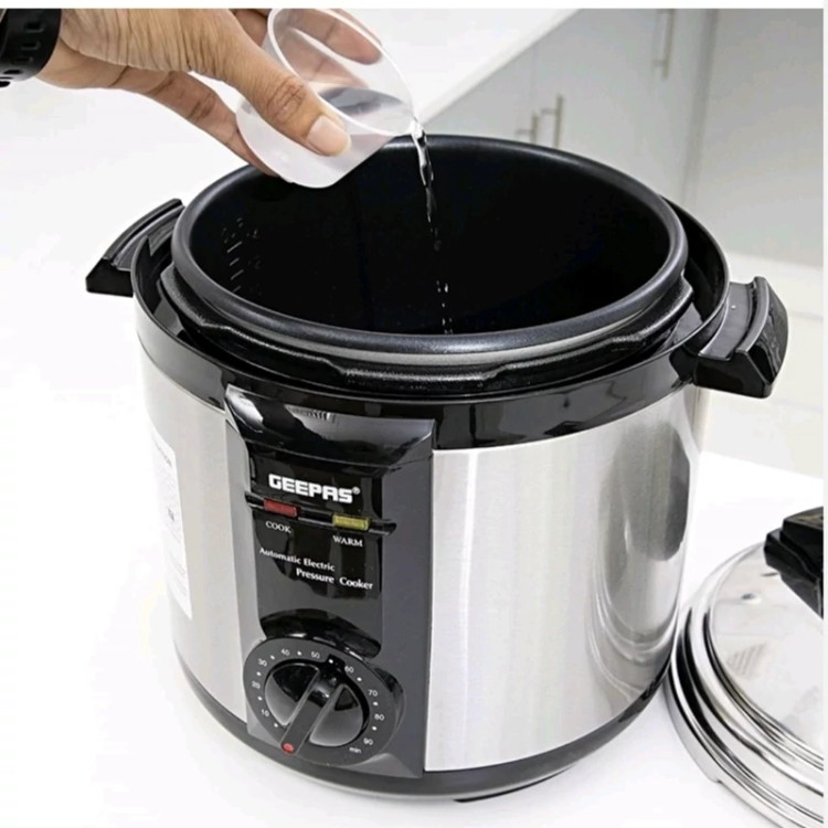 زودپز برقی ۶ لیتری جیپاس مدل GPC307-6L